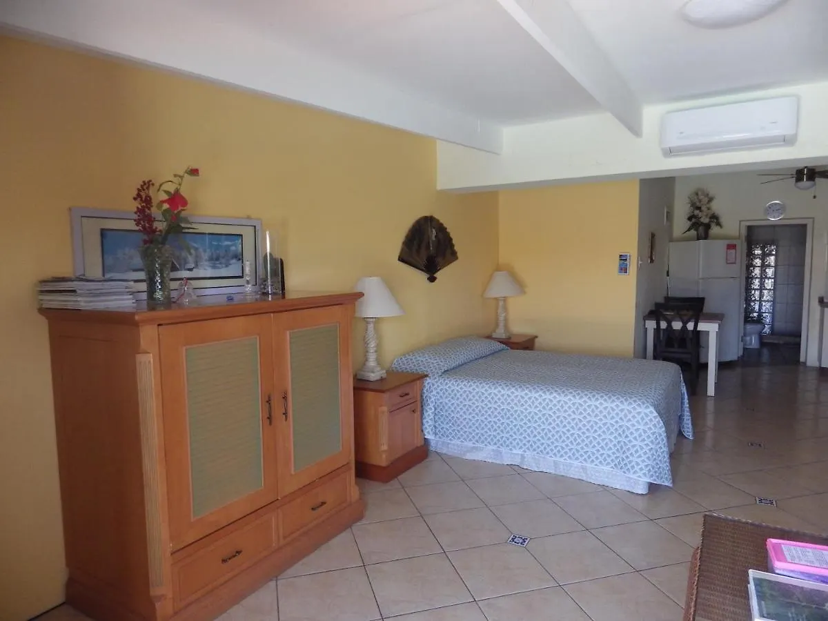 Aruba Cunucu Residence Palm Beach 3*,