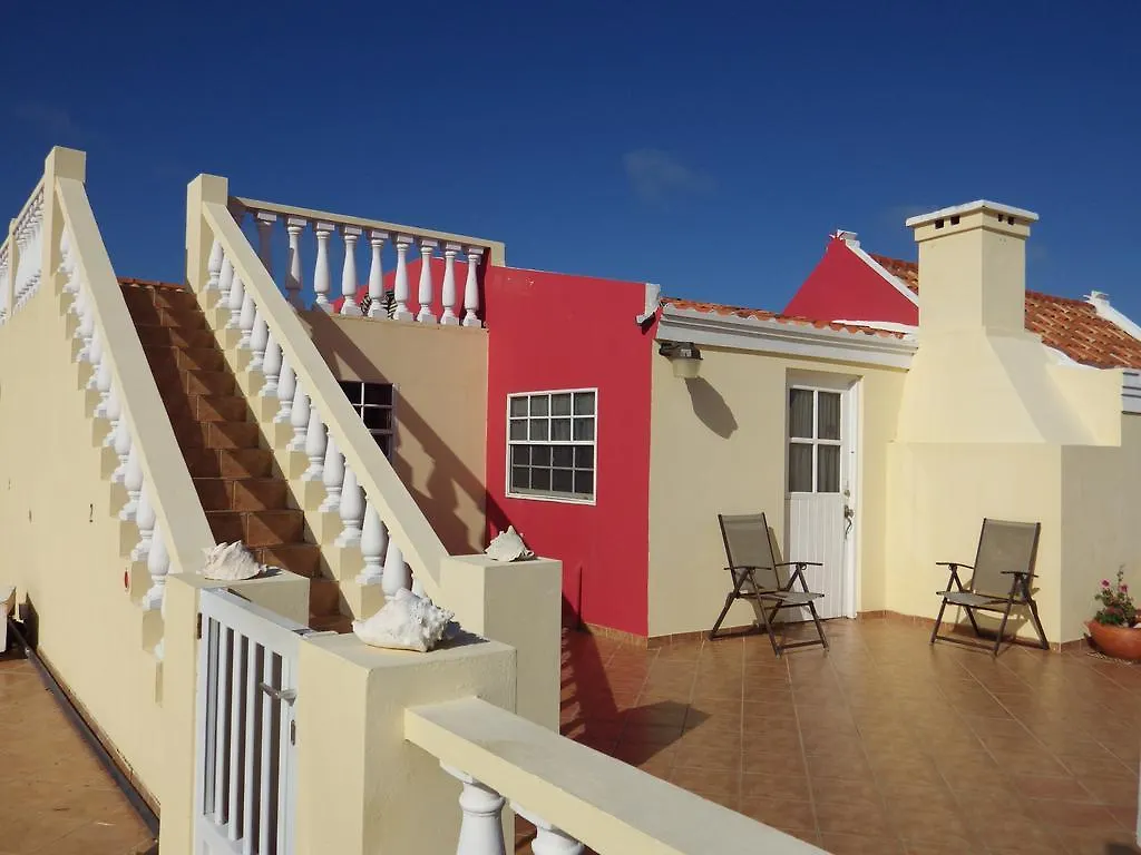 Aruba Cunucu Residence Palm Beach 3*,