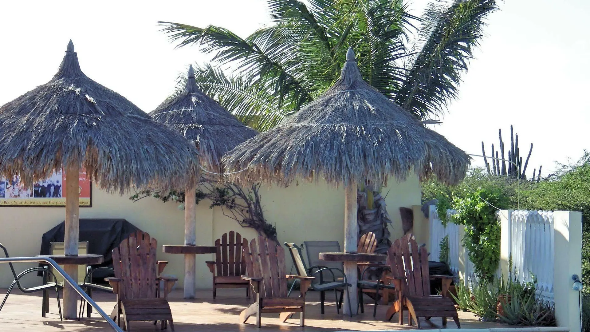 Aruba Cunucu Residence Palm Beach 3*,
