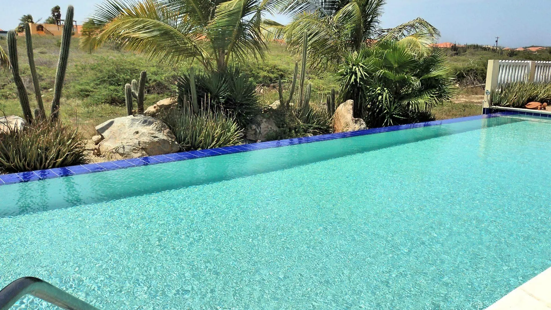Aruba Cunucu Residence Palm Beach Apart Otel