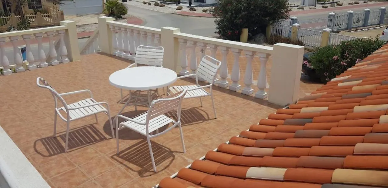 Aruba Cunucu Residence Палм Бич 3*,
